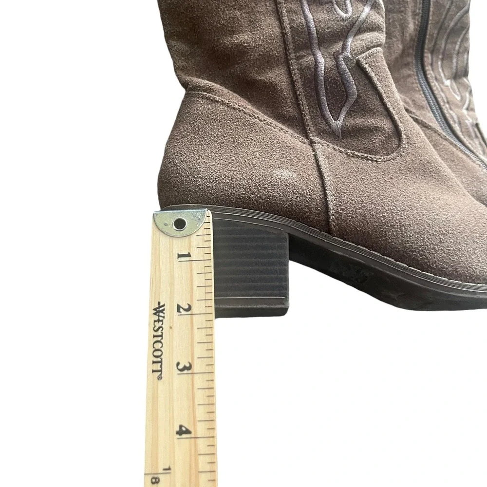 Olivia Miller Women's Size 7.5  Brown Knee High Western Zip Up Boots